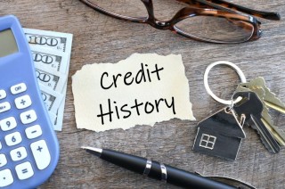 credit-history-flat-lay-2022-11-14-04-20-16-utc