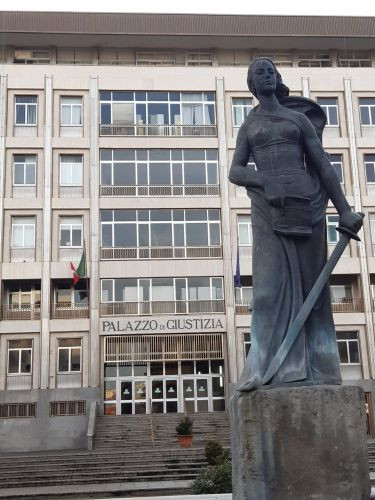 CNF. Il divieto di testimonianza dell’avvocato